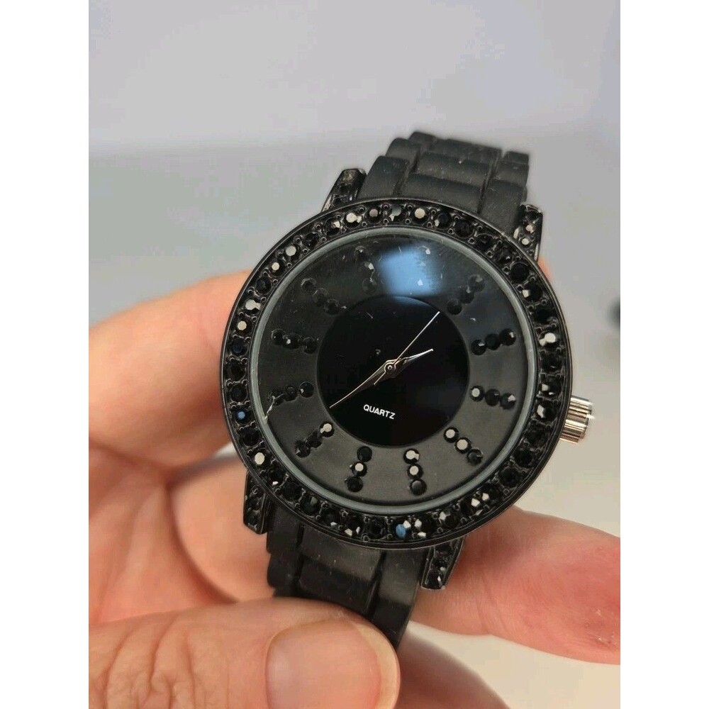 Black latex banded crystal women's wristwatch